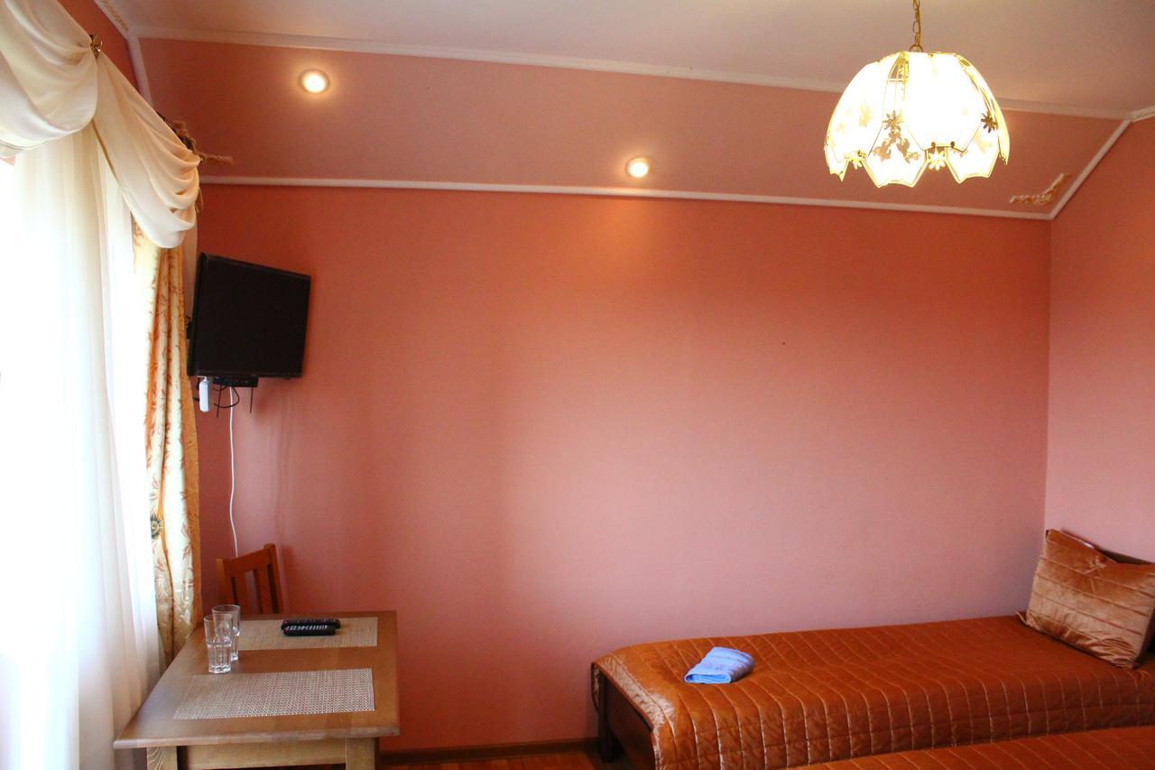Cafe-Motel Goryanka Užhorod Esterno foto