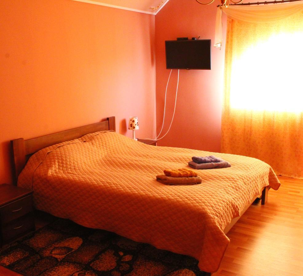 Cafe-Motel Goryanka Užhorod Esterno foto