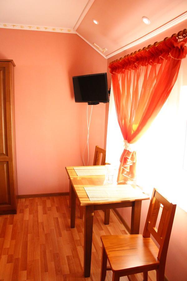 Cafe-Motel Goryanka Užhorod Esterno foto